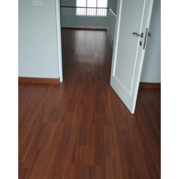 Textured Parquet Wood Floor For Futsal Court and Home Interior Brand Kendo Type KD 888 Size 120 Cm x 20 Cm x 8 Mm