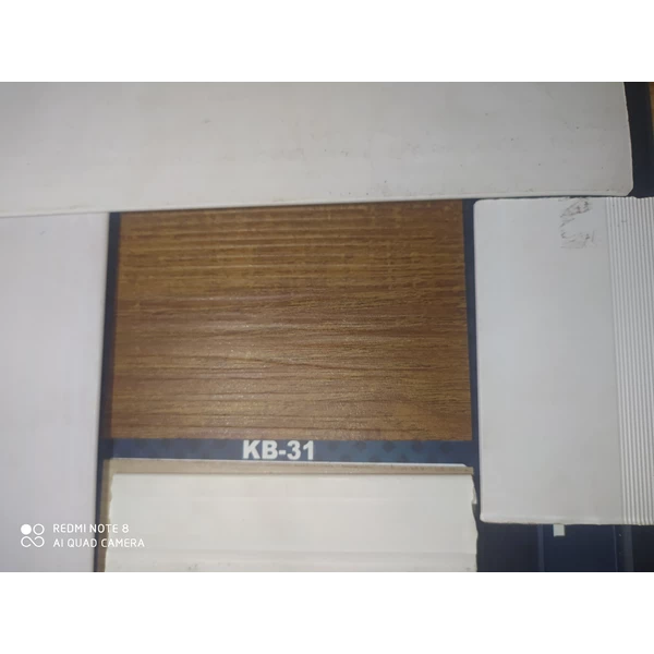 Lantai Vinyl Motif Kayu Bertekstur Warna Coklat Material dan Pemasangan Merk Kang Bang Tipe KB 31